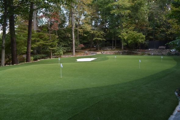 Charlotte backyard putting green